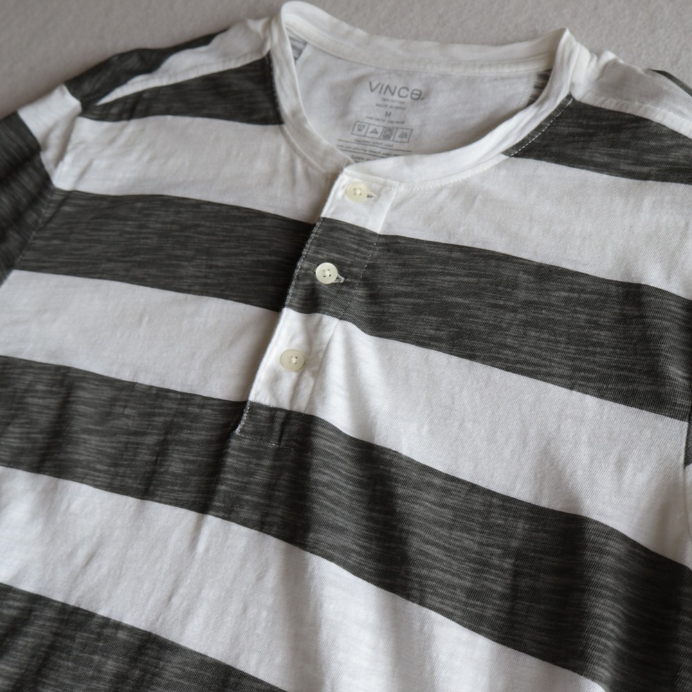 Vince Mens Striped 100% Cotton Short Sleeve Henley Shirt Gray White Size Medium